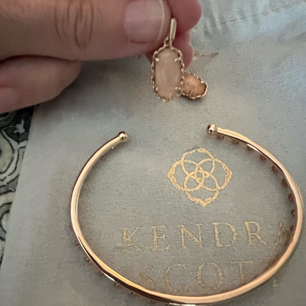 Kendra Scott, Caroline bracelet and Rose Court earrings and rose gold.